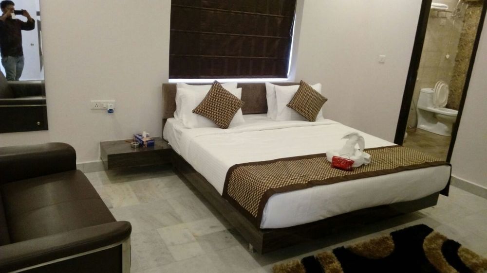Red Carpet Hotels Νόιντα Εξωτερικό φωτογραφία